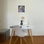 Zulie Rooms